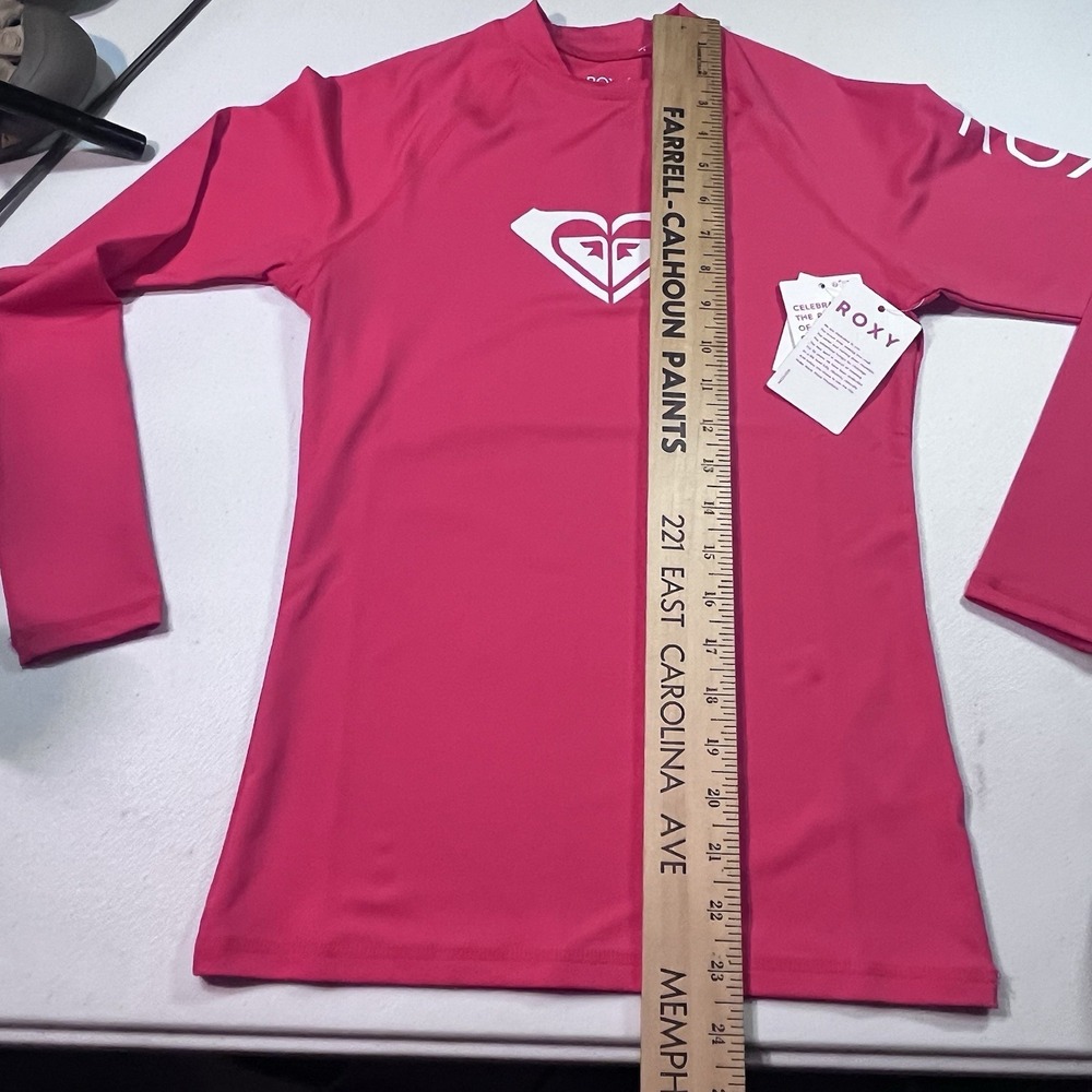 NWT Roxy Red Whole Hearted Rash Guard Long-Sleeve Surf‎ Swim Beach Top Size XS - Picture 6 of 7